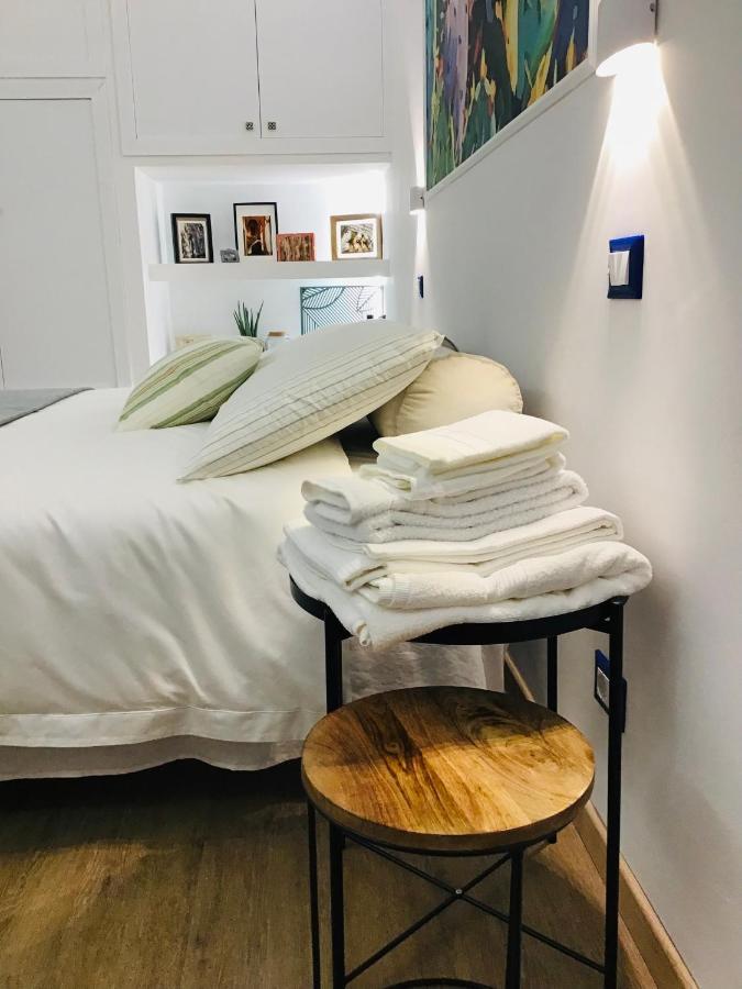 Lavica Di Mezzo Apartments คาตาเนีย ภายนอก รูปภาพ