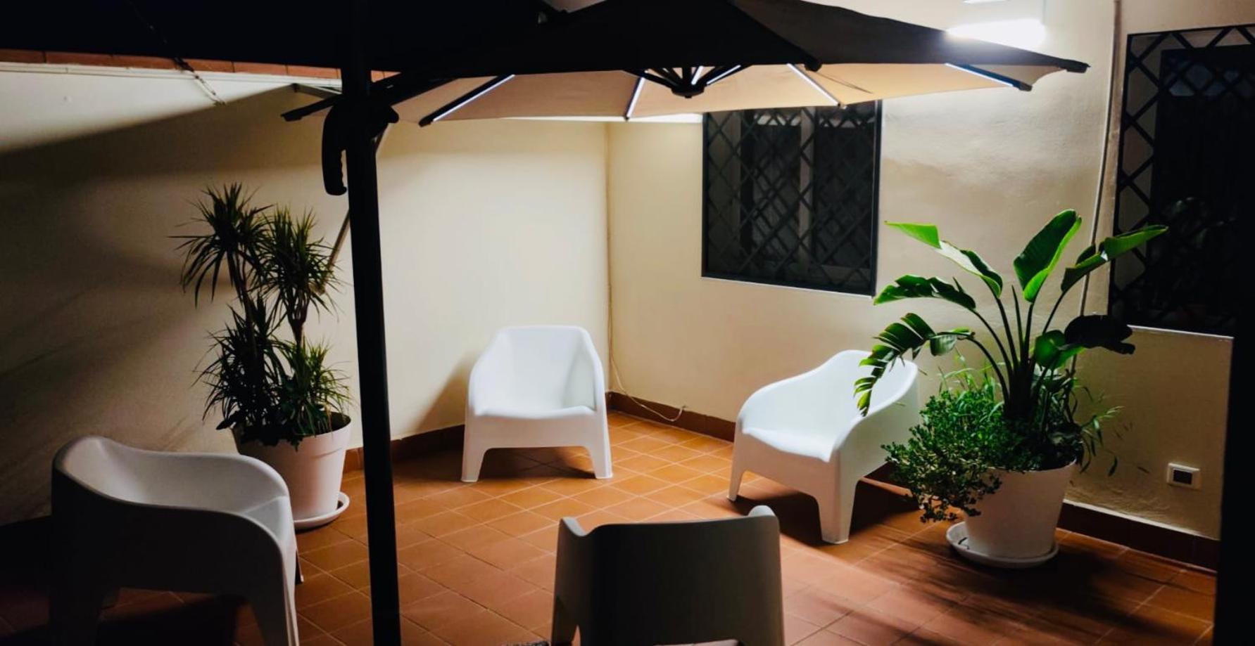 Lavica Di Mezzo Apartments คาตาเนีย ภายนอก รูปภาพ